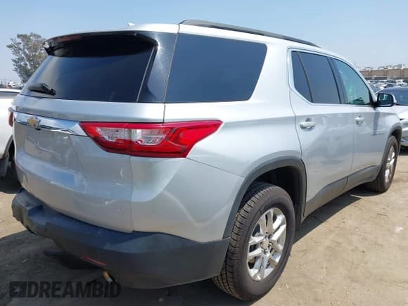 ✅ 2020 Chevrolet Traverse LT Cloth • VIN: 1GNEVMKW8LJ219181 • Lot: 42150372. Wystawiony na IAAI z przebiegiem 78 390 mil. Bezpłatny archiwum sprzedaży aukcyjnych z USA i szczegółowy raport historii pojazdu na DreamBid. Zdjęcie 4.
