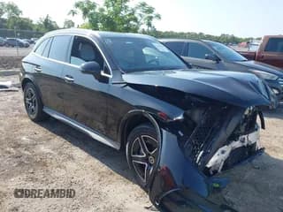 ✅ 2024 Mercedes-Benz GLC 300 • VIN: W1NKM4HB6RF215914 • Lot: 42203059. Wystawiony na IAAI z przebiegiem 4 435 mil. Bezpłatny archiwum sprzedaży aukcyjnych z USA i szczegółowy raport historii pojazdu na DreamBid. Zdjęcie 1.