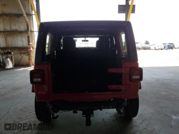 ✅ 2020 Jeep Wrangler Unlimited Sahara Altitude • VIN: 1C4HJXEN8LW268874 • Lot: 58557845. Wystawiony na Copart z przebiegiem 77 708 mil. Bezpłatny archiwum sprzedaży aukcyjnych z USA i szczegółowy raport historii pojazdu na DreamBid. Zdjęcie 6.