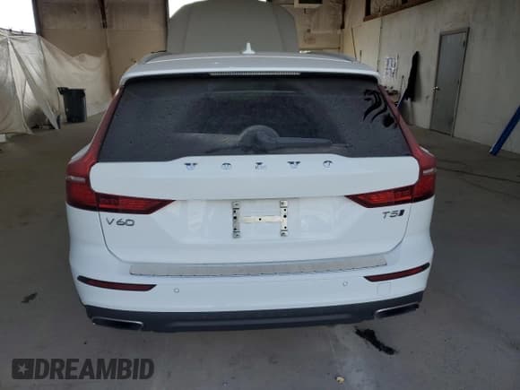 ✅ 2022 Volvo V60 • VIN: YV4102WK4N2092036 • Lot: 80911585. Wystawiony na Copart z przebiegiem 26 176 mil. Bezpłatny archiwum sprzedaży aukcyjnych z USA i szczegółowy raport historii pojazdu na DreamBid. Zdjęcie 6.