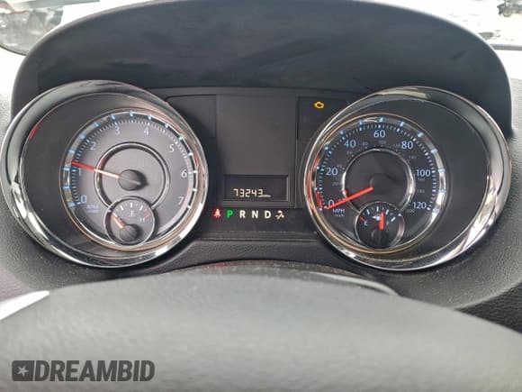 ✅ 2016 Chrysler Town & Country LX • VIN: 2C4RC1AG6GR104198 • Lot: 95103025. Listed on Copart with 73,243 mi. Free auction sales archive from the USA and detailed vehicle history report at DreamBid. Image 9.