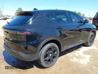 2024 Dodge Hornet GT z VIN ZACNDFAN6R3A40380, wystawiony jako IAAI lot #41772565 z przebiegiem 4 828 mil mil oraz . Historia ofert i sprzedaży dostępna na DreamBid. Obrazek 4.