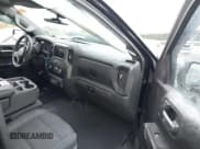 ✅ 2023 Chevrolet Silverado 1500 Custom Trail Boss • VIN: 3GCUDCED3PG145588 • Лот: 43624681. Опубликован ранее на IAAI с пробегом 31 071 миль. Бесплатный доступ к архиву аукционных продаж из США и подробный отчёт об истории автомобиля на DreamBid. Изображение 5.