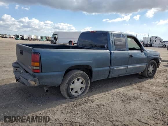 2007 GMC Sierra 1500 SLE1 with VIN 1GTEC19V67Z134728, listed as a Copart auction lot 77548324 with 196,849 mi miles and Salvage title. Bid and sale history available at DreamBid. Image 3.