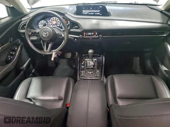 ✅ 2024 Mazda CX-30 S Select Sport • VIN: 3MVDMBBM9RM624924 • Lot: 94862555. Wystawiony na Copart z przebiegiem 37 763 mil. Bezpłatny archiwum sprzedaży aukcyjnych z USA i szczegółowy raport historii pojazdu na DreamBid. Zdjęcie 8.