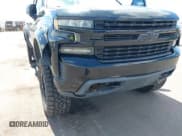 ✅ 2019 Chevrolet Silverado 1500 RST • VIN: 3GCUYEED5KG272481 • Lot: 42610410. Wystawiony na IAAI z przebiegiem 58 700 mil. Bezpłatny archiwum sprzedaży aukcyjnych z USA i szczegółowy raport historii pojazdu na DreamBid. Zdjęcie 6.