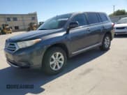 ✅ 2011 Toyota Highlander • VIN: 5TDZK3EH8BS036584 • Лот: 86675465. Опубликован ранее на Copart с пробегом 234 788 миль. Бесплатный доступ к архиву аукционных продаж из США и подробный отчёт об истории автомобиля на DreamBid. Изображение 1.