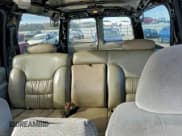 ✅ 1999 Chevrolet Suburban • VIN: 1GNFK16R6XJ567728 • Лот: 94811155. Опубликован ранее на Copart с пробегом 205 904 миль. Бесплатный доступ к архиву аукционных продаж из США и подробный отчёт об истории автомобиля на DreamBid. Изображение 10.