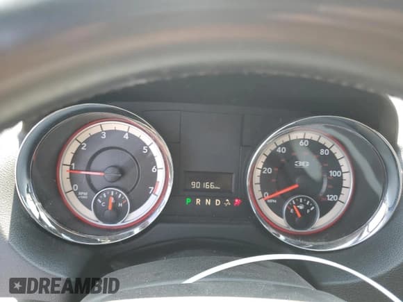 ✅ 2014 Dodge Grand Caravan SXT 30th Anniversary • VIN: 2C4RDGCG2ER190376 • Lot: 64690425. Wystawiony na Copart z przebiegiem 90 166 mil. Bezpłatny archiwum sprzedaży aukcyjnych z USA i szczegółowy raport historii pojazdu na DreamBid. Zdjęcie 9.