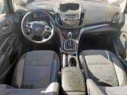 ✅ 2017 Ford C-Max SE • VIN: 1FADP5EU8HL115080 • Lot: 81900755. Wystawiony na Copart z przebiegiem 144 537 mil. Bezpłatny archiwum sprzedaży aukcyjnych z USA i szczegółowy raport historii pojazdu na DreamBid. Zdjęcie 8.