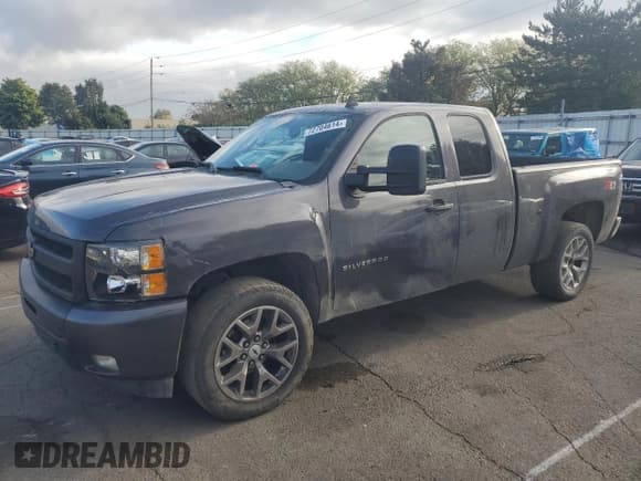 ✅ 2011 Chevrolet Silverado 1500 LT • VIN: 1GCRKSE31BZ233383 • Lot: 72704614. Listed on Copart with 109,166 mi. Free auction sales archive from the USA and detailed vehicle history report at DreamBid. Image 1.