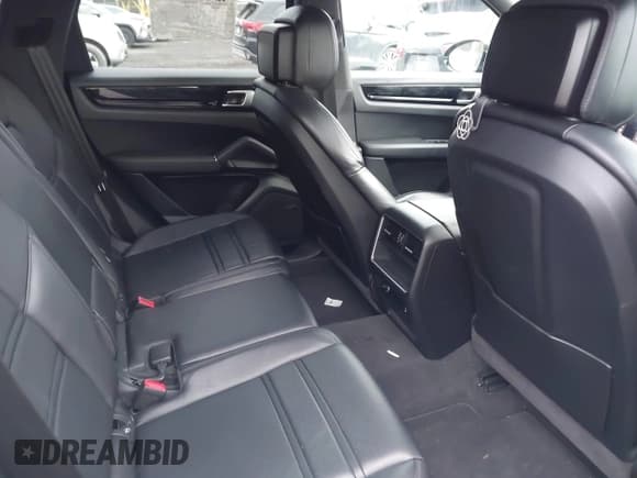 ✅ 2020 Porsche Cayenne • VIN: WP1AA2AY9LDA09888 • Lot: 43689659. Listed on IAAI with 51,859 mi. Free auction sales archive from the USA and detailed vehicle history report at DreamBid. Image 8.