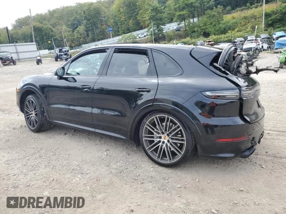 ✅ 2022 Porsche Cayenne Turbo • VIN: WP1AF2AY0NDA44064 • Lot: 71999314. Listed on Copart with 39,141 mi. Free auction sales archive from the USA and detailed vehicle history report at DreamBid. Image 2.