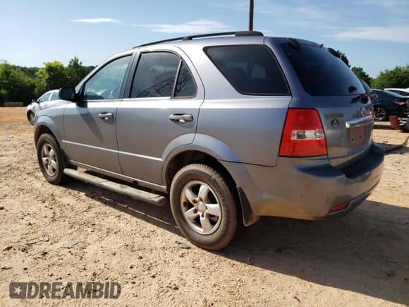 ✅ 2008 Kia Sorento LX • VIN: KNDJD735085769654 • Lot: 61821415. Wystawiony na Copart z przebiegiem 287 431 mil. Bezpłatny archiwum sprzedaży aukcyjnych z USA i szczegółowy raport historii pojazdu na DreamBid. Zdjęcie 2.