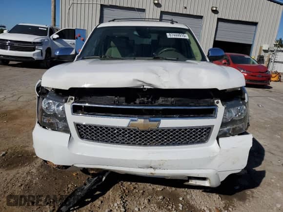 2009 Chevrolet Tahoe LTZ с VIN 1GNFC33079R303405, выставлен на аукционе Copart как лот 87444915 с пробегом 156 586 миль миль и Списание • Salvage title. История ставок и продаж доступна на DreamBid. Изображение 5.