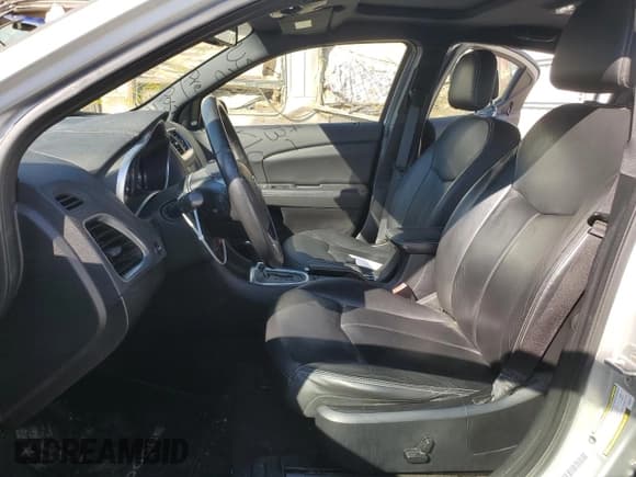 ✅ 2011 Dodge Avenger Lux • VIN: 1B3BD2FG5BN506217 • Лот: 79124874. Опубликован ранее на Copart с пробегом 38 312 миль. Бесплатный доступ к архиву аукционных продаж из США и подробный отчёт об истории автомобиля на DreamBid. Изображение 7.