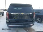 ✅ 2021 Chevrolet Suburban LT • VIN: 1GNSKCKD3MR266318 • Lot: 41333545. Wystawiony na IAAI z przebiegiem 125 032 mil. Bezpłatny archiwum sprzedaży aukcyjnych z USA i szczegółowy raport historii pojazdu na DreamBid. Zdjęcie 16.