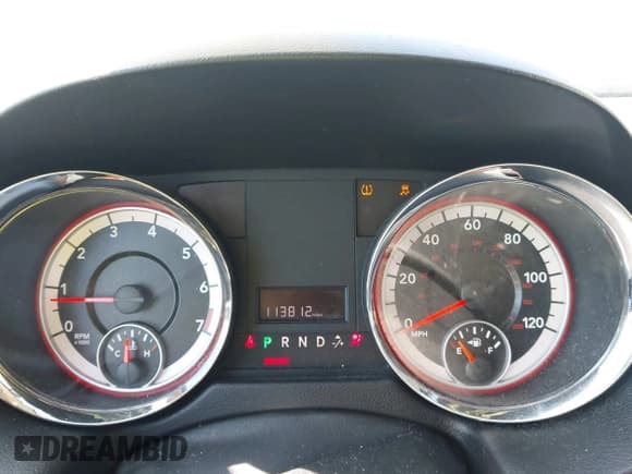 ✅ 2011 Dodge Grand Caravan Express • VIN: 2D4RN4DG5BR769032 • Lot: 43463480. Wystawiony na IAAI z przebiegiem 113 812 mil. Bezpłatny archiwum sprzedaży aukcyjnych z USA i szczegółowy raport historii pojazdu na DreamBid. Zdjęcie 7.