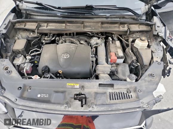 ✅ 2022 Toyota Highlander LE • VIN: 5TDZZRAH9NS095801 • Lot: 90337085. Listed on Copart with 97,752 mi. Free auction sales archive from the USA and detailed vehicle history report at DreamBid. Image 11.