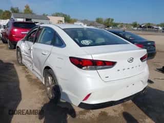 ✅ 2019 Hyundai Sonata SE • VIN: 5NPE24AF8KH791295 • Lot: 43234345. Listed on IAAI with 117,828 mi. Free auction sales archive from the USA and detailed vehicle history report at DreamBid. Image 3.