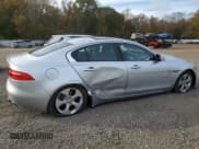 ✅ 2017 Jaguar XE 25t • VIN: SAJAR4BG1HA951570 • Lot: 85959625. Listed on Copart with 41,569 mi. Free auction sales archive from the USA and detailed vehicle history report at DreamBid. Image 3.