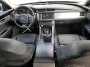 ✅ 2018 Jaguar XF 25t • VIN: SAJBR4FX7JCY54866 • Лот: 80795853. Опубликован ранее на Copart с пробегом 79 125 миль. Бесплатный доступ к архиву аукционных продаж из США и подробный отчёт об истории автомобиля на DreamBid. Изображение 8.