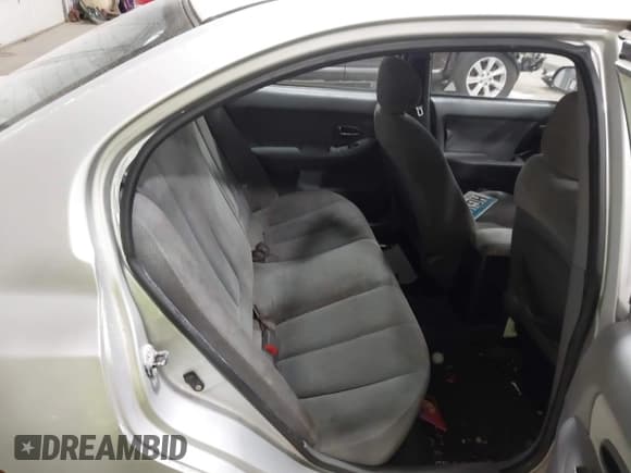 ✅ 2005 Hyundai Elantra GLS • VIN: KMHDN46D25U017883 • Lot: 41239884. Wystawiony na IAAI z przebiegiem 138 044 mil. Bezpłatny archiwum sprzedaży aukcyjnych z USA i szczegółowy raport historii pojazdu na DreamBid. Zdjęcie 8.