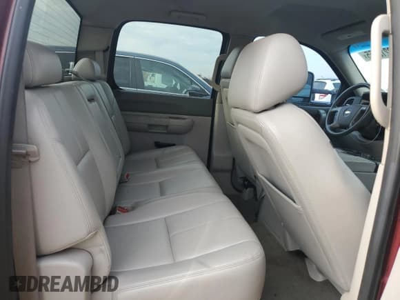 ✅ 2013 Chevrolet Silverado 1500 LT • VIN: 3GCUKSE21DG253959 • Lot: 69210055. Listed on Copart with 131,254 mi. Free auction sales archive from the USA and detailed vehicle history report at DreamBid. Image 10.