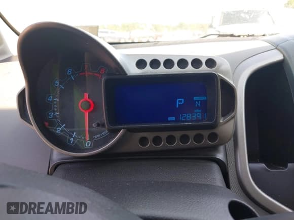 ✅ 2014 Chevrolet Sonic LT • VIN: 1G1JC5SH9E4224940 • Lot: 43197953. Listed on IAAI with 128,391 mi. Free auction sales archive from the USA and detailed vehicle history report at DreamBid. Image 7.