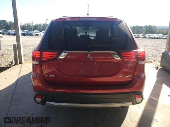 2016 Mitsubishi Outlander ES с VIN JA4AD2A3XGZ000326, выставлен на аукционе Copart как лот 82433285 с пробегом 119 309 миль миль и Списание • Salvage title. История ставок и продаж доступна на DreamBid. Изображение 6.