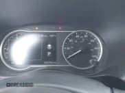 ✅ 2019 Nissan Kicks SV • VIN: 3N1CP5CU9KL558507 • Lot: 42483056. Wystawiony na IAAI z przebiegiem 100 376 mil. Bezpłatny archiwum sprzedaży aukcyjnych z USA i szczegółowy raport historii pojazdu na DreamBid. Zdjęcie 7.