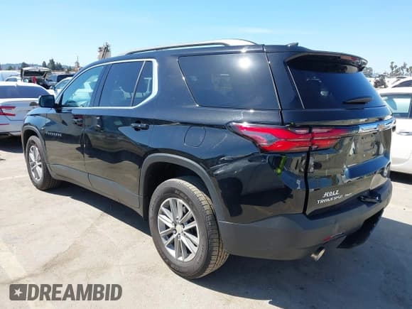 ✅ 2022 Chevrolet Traverse LT • VIN: 1GNEVHKW5NJ133935 • Lot: 41838469. Wystawiony na IAAI z przebiegiem 89 140 mil. Bezpłatny archiwum sprzedaży aukcyjnych z USA i szczegółowy raport historii pojazdu na DreamBid. Zdjęcie 3.