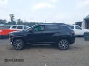 ✅ 2024 Jeep Compass Limited • VIN: 3C4NJDCN8RT139858 • Lot: 42921018. Listed on IAAI with 8,749 mi. Free auction sales archive from the USA and detailed vehicle history report at DreamBid. Image 14.