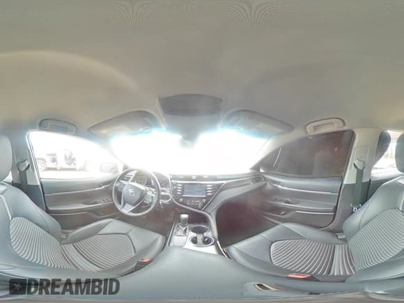 ✅ 2018 Toyota Camry XLE • VIN: 4T1B11HK8JU548397 • Lot: 67848565. Listed on Copart with 111,394 mi. Free auction sales archive from the USA and detailed vehicle history report at DreamBid. Image 14.