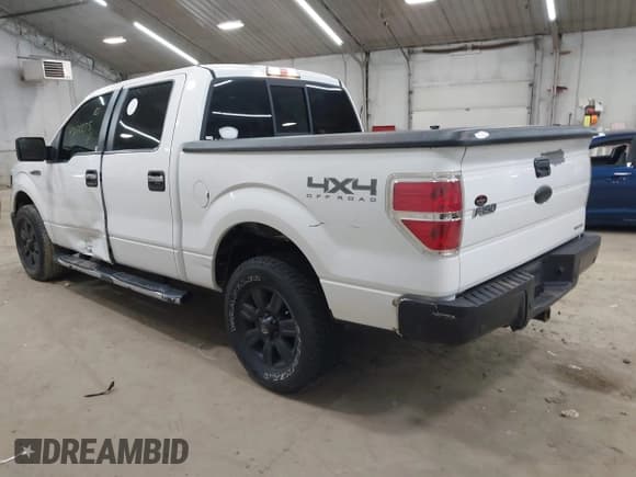 ✅ 2011 Ford F-150 XL • VIN: 1FTFW1EF8BKD76867 • Lot: 43102275. Listed on IAAI with 121,551 mi. Free auction sales archive from the USA and detailed vehicle history report at DreamBid. Image 3.