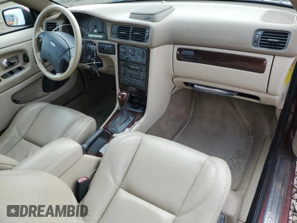 ✅ 2001 Volvo C70 • VIN: YV1NC53D51J023823 • Lot: 69750135. Wystawiony na Copart z przebiegiem 28 896 mil. Bezpłatny archiwum sprzedaży aukcyjnych z USA i szczegółowy raport historii pojazdu na DreamBid. Zdjęcie 8.