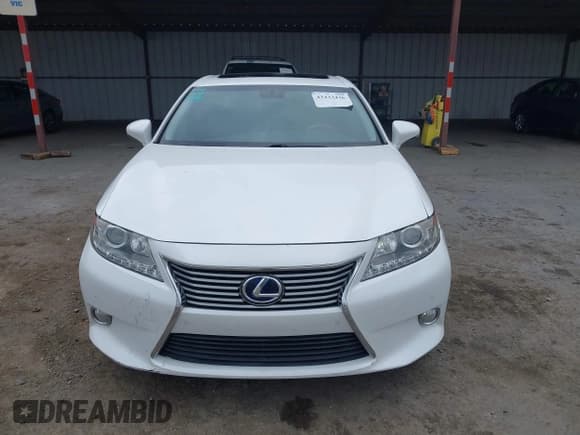 ✅ 2015 Lexus ES 300h • VIN: JTHBW1GGXF2088552 • Лот: 43433436. Опубликован ранее на IAAI с пробегом 122 929 миль. Бесплатный доступ к архиву аукционных продаж из США и подробный отчёт об истории автомобиля на DreamBid. Изображение 12.