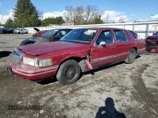 ✅ 1994 Lincoln Town Car Executive • VIN: 1LNLM81W4RY754418 • Lot: 79712244. Wystawiony na Copart z przebiegiem Nie podano. Bezpłatny archiwum sprzedaży aukcyjnych z USA i szczegółowy raport historii pojazdu na DreamBid. Zdjęcie 1.