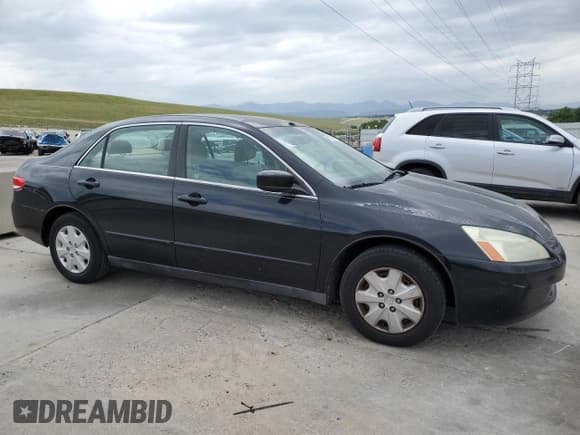 ✅ 2004 Honda Accord LX • VIN: 1HGCM56404A128166 • Лот: 61677835. Опубликован ранее на Copart с пробегом 172 405 миль. Бесплатный доступ к архиву аукционных продаж из США и подробный отчёт об истории автомобиля на DreamBid. Изображение 4.