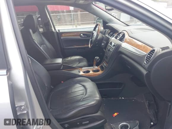 ✅ 2012 Buick Enclave Leather • VIN: 5GAKRCED7CJ204533 • Lot: 42203756. Wystawiony na IAAI z przebiegiem 175 304 mil. Bezpłatny archiwum sprzedaży aukcyjnych z USA i szczegółowy raport historii pojazdu na DreamBid. Zdjęcie 5.