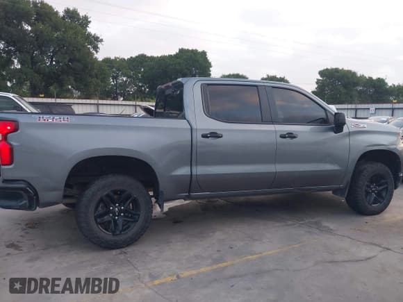 ✅ 2019 Chevrolet Silverado 1500 LT Trail Boss • VIN: 3GCPYFED8KG241132 • Лот: 42441860. Опубликован ранее на IAAI с пробегом 107 023 миль. Бесплатный доступ к архиву аукционных продаж из США и подробный отчёт об истории автомобиля на DreamBid. Изображение 14.
