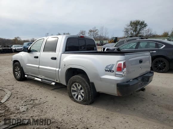 ✅ 2007 Mitsubishi Raider LS • VIN: 1Z7HT28K67S217597 • Лот: 79767304. Опубликован ранее на Copart с пробегом 110 743 миль. Бесплатный доступ к архиву аукционных продаж из США и подробный отчёт об истории автомобиля на DreamBid. Изображение 2.