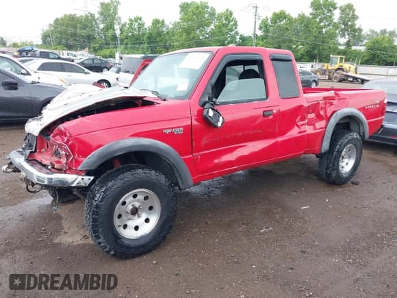 ✅ 2003 Ford Ranger XL Fleet • VIN: 1FTZR45E13PA74533 • Lot: 42653973. Wystawiony na IAAI z przebiegiem 197 251 mil. Bezpłatny archiwum sprzedaży aukcyjnych z USA i szczegółowy raport historii pojazdu na DreamBid. Zdjęcie 2.