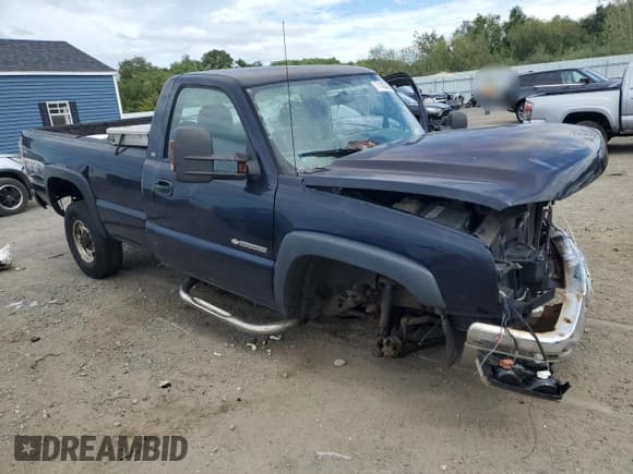 ✅ 2005 Chevrolet Silverado 2500HD Work Truck • VIN: 1GCHK24U35E201472 • Lot: 71182895. Wystawiony na Copart z przebiegiem Nie podano. Bezpłatny archiwum sprzedaży aukcyjnych z USA i szczegółowy raport historii pojazdu na DreamBid. Zdjęcie 4.