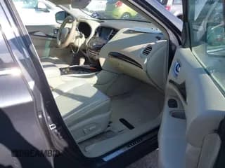 ✅ 2013 Infiniti JX35 • VIN: 5N1AL0MM8DC304640 • Lot: 42571098. Wystawiony na IAAI z przebiegiem Nie podano. Bezpłatny archiwum sprzedaży aukcyjnych z USA i szczegółowy raport historii pojazdu na DreamBid. Zdjęcie 5.