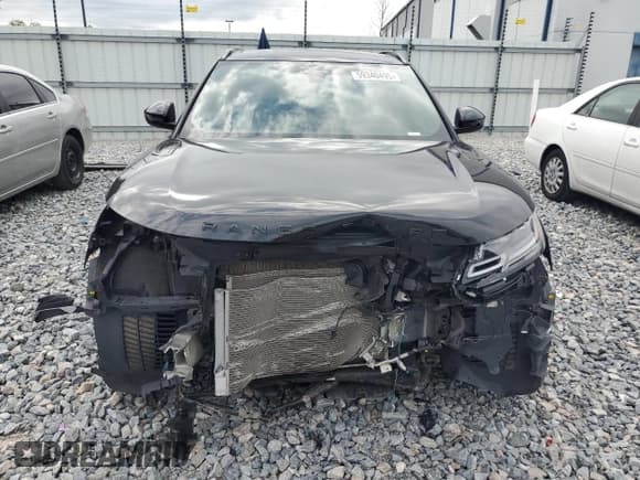 ✅ 2018 Land Rover Range Rover Velar R-Dynamic HSE • VIN: SALYM2RVXJA725241 • Lot: 59340495. Wystawiony na Copart z przebiegiem 63 255 mil. Bezpłatny archiwum sprzedaży aukcyjnych z USA i szczegółowy raport historii pojazdu na DreamBid. Zdjęcie 5.
