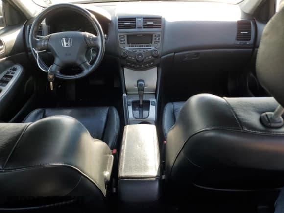 ✅ 2007 Honda Accord EX-L • VIN: 1HGCM56807A116011 • Lot: 91103455. Listed on Copart with 166,662 mi. Free auction sales archive from the USA and detailed vehicle history report at DreamBid. Image 8.