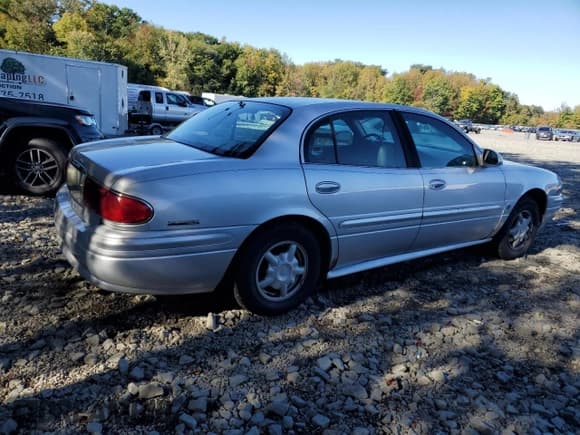 ✅ 2001 Buick LeSabre Custom • VIN: 1G4HP54K31U146969 • Lot: 85323165. Listed on Copart with 296,224 mi. Free auction sales archive from the USA and detailed vehicle history report at DreamBid. Image 3.