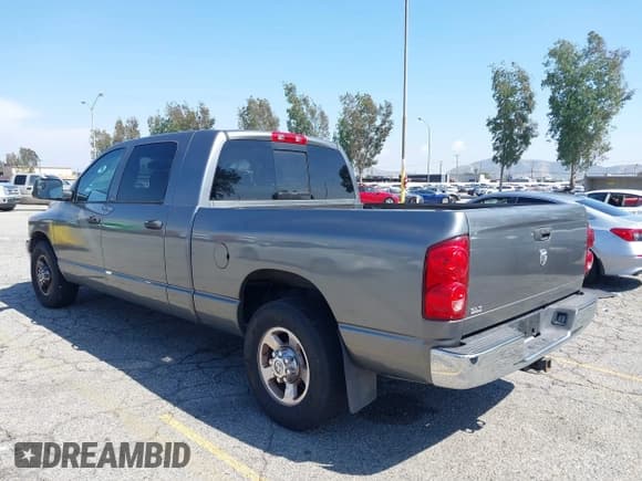 ✅ 2008 Dodge 1500 SLT • VIN: 3D7KR19D48G183636 • Лот: 42147611. Опубликован ранее на IAAI с пробегом 197 021 миль. Бесплатный доступ к архиву аукционных продаж из США и подробный отчёт об истории автомобиля на DreamBid. Изображение 3.