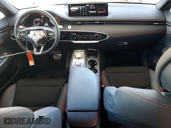 ✅ 2024 Genesis GV70 2.5T • VIN: 5NMMADTB0RH001763 • Lot: 87201935. Listed on Copart with 17,928 mi. Free auction sales archive from the USA and detailed vehicle history report at DreamBid. Image 8.